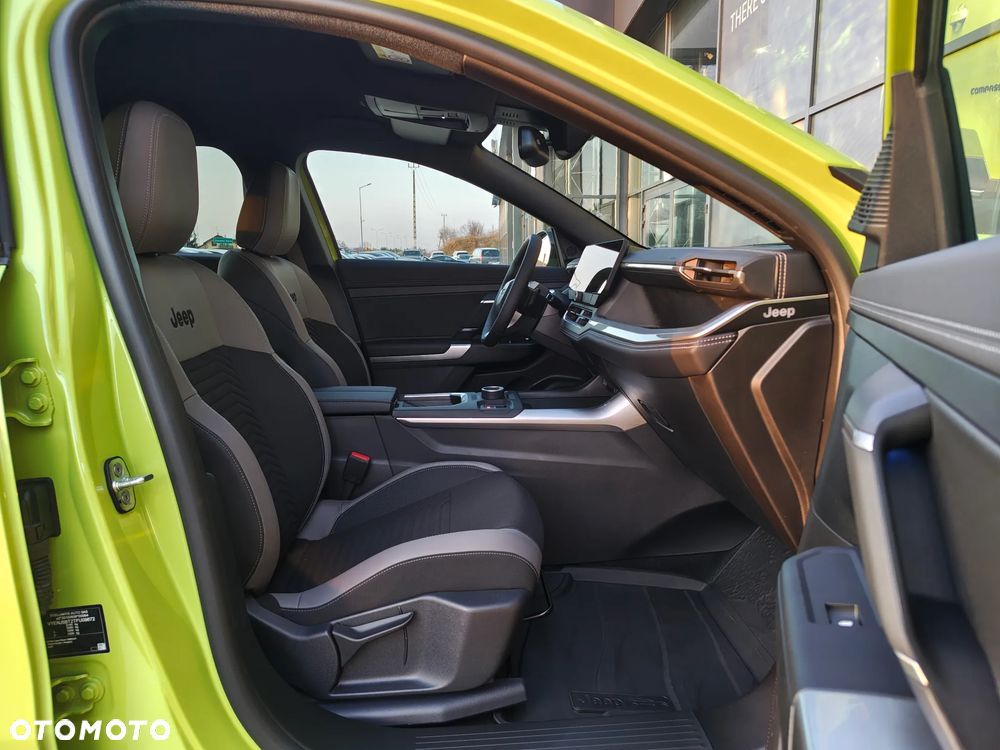 Jeep Compass 1.2 T3 mHEV First Edition FWD DCT - 11