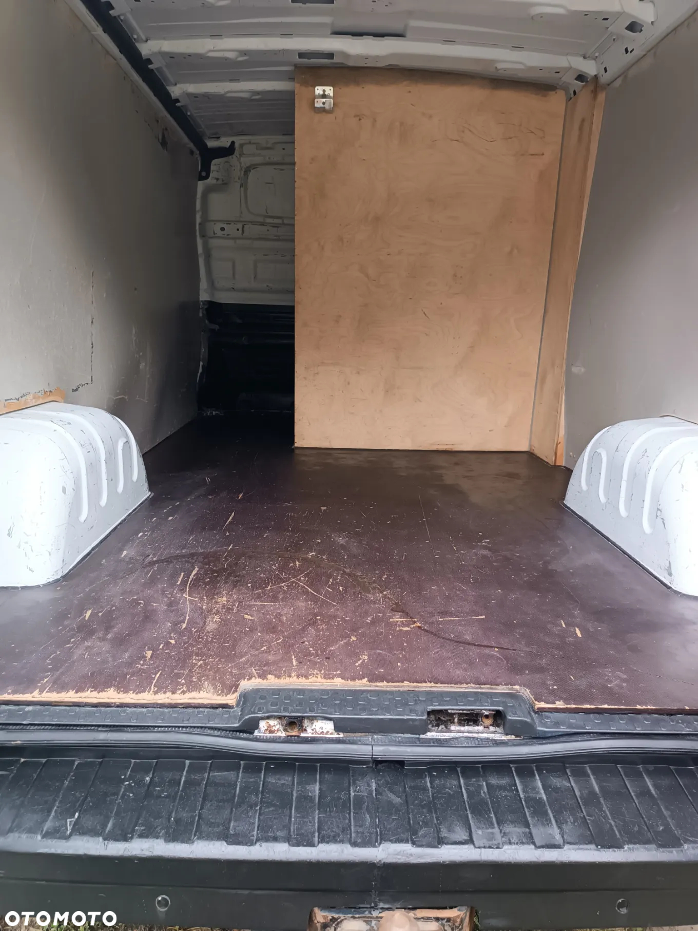 Renault TRAFIC - 24
