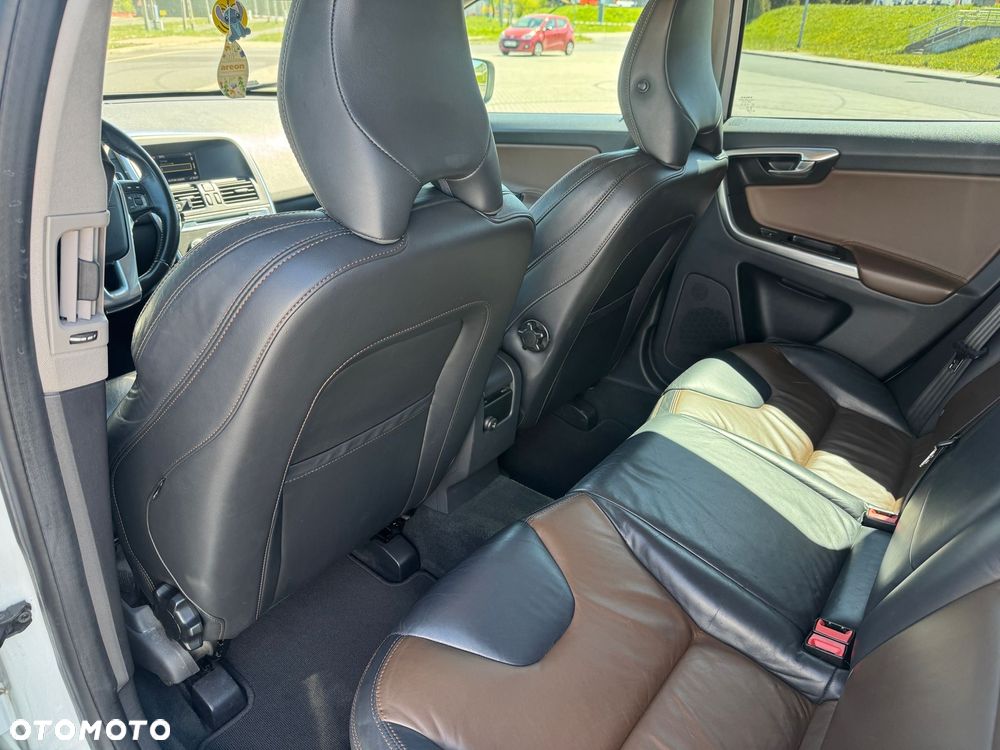 Volvo XC 60 - 16