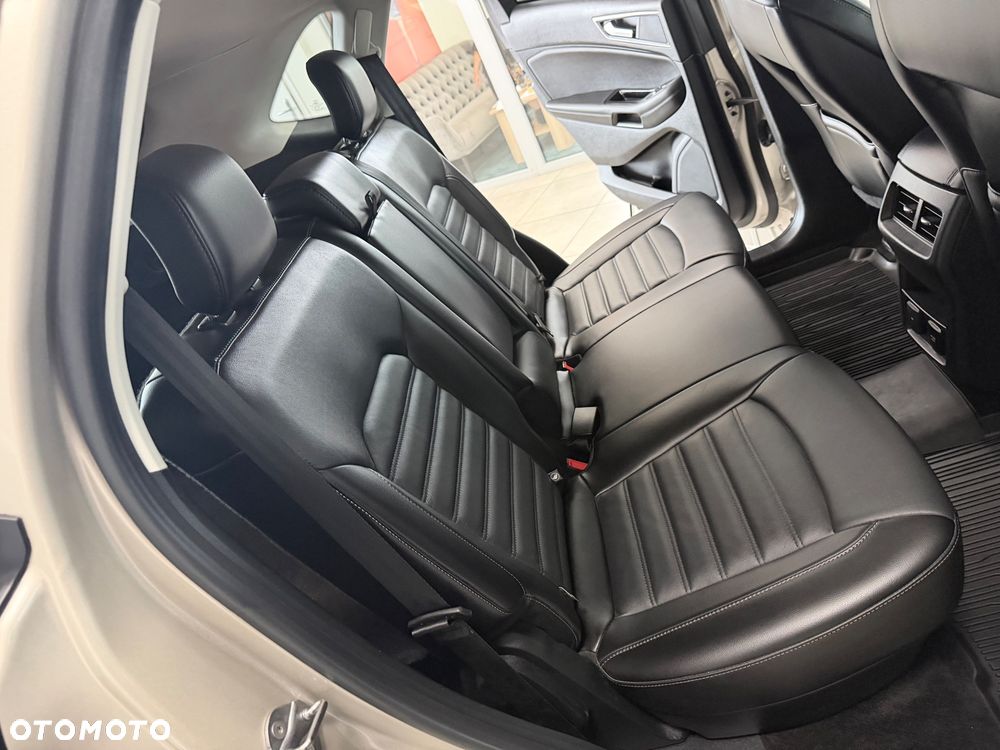 Ford Edge - 19