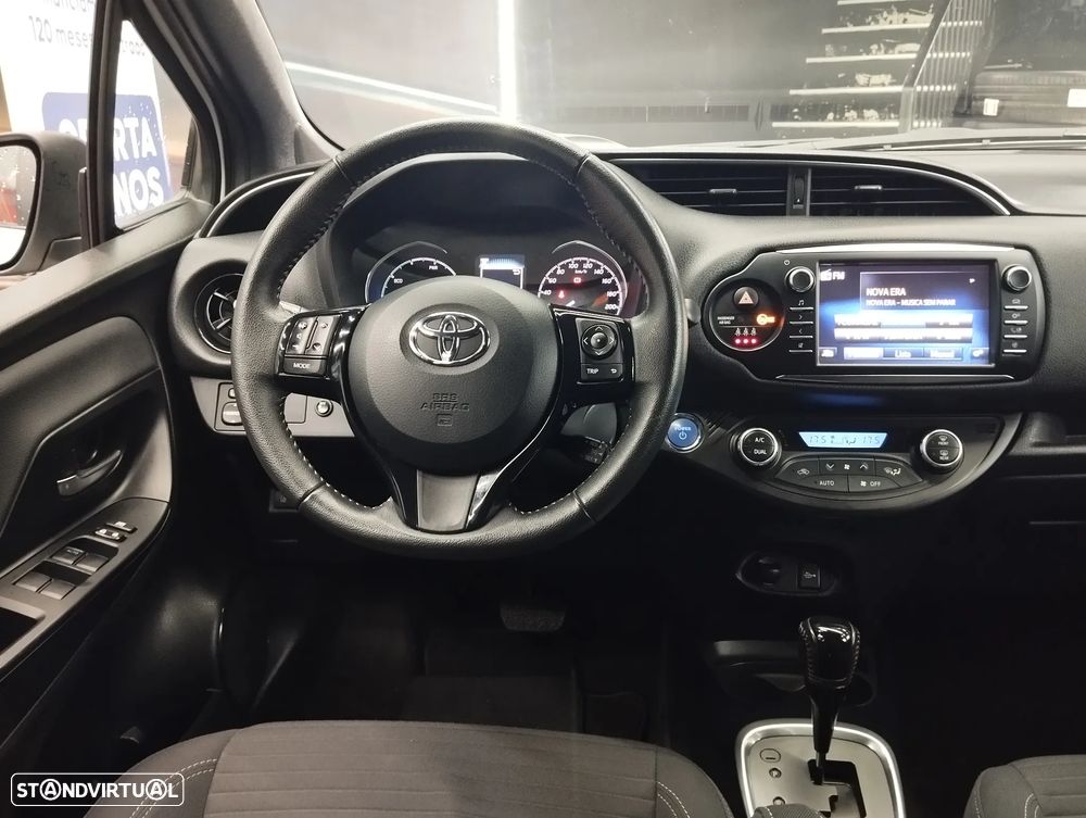 Toyota Yaris 1.5 HSD Square Collec.White - 15