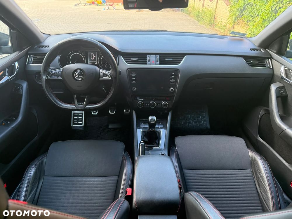 Skoda Octavia 2.0 TDI RS - 25