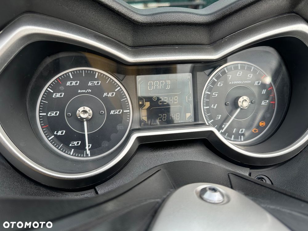 Yamaha X-max - 14
