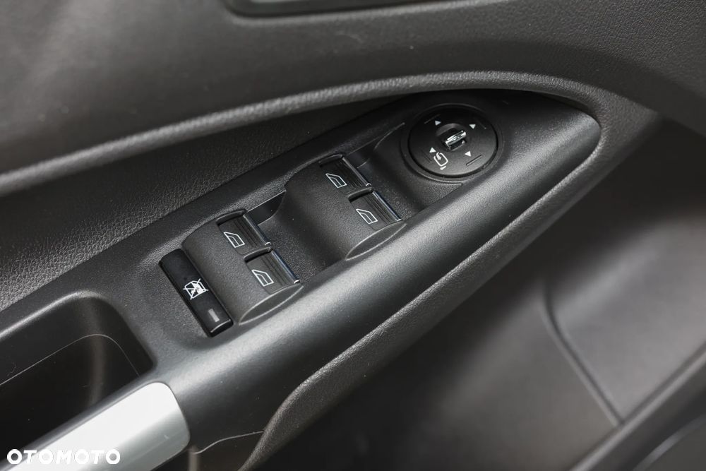 Ford Tourneo Connect - 17