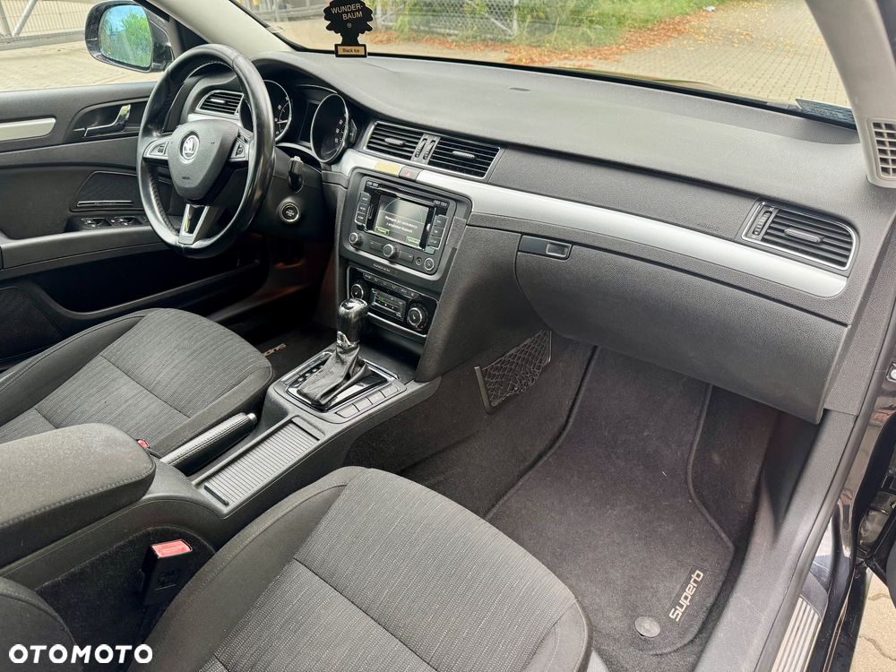 Skoda Superb 1.8 TSI Business DSG - 11
