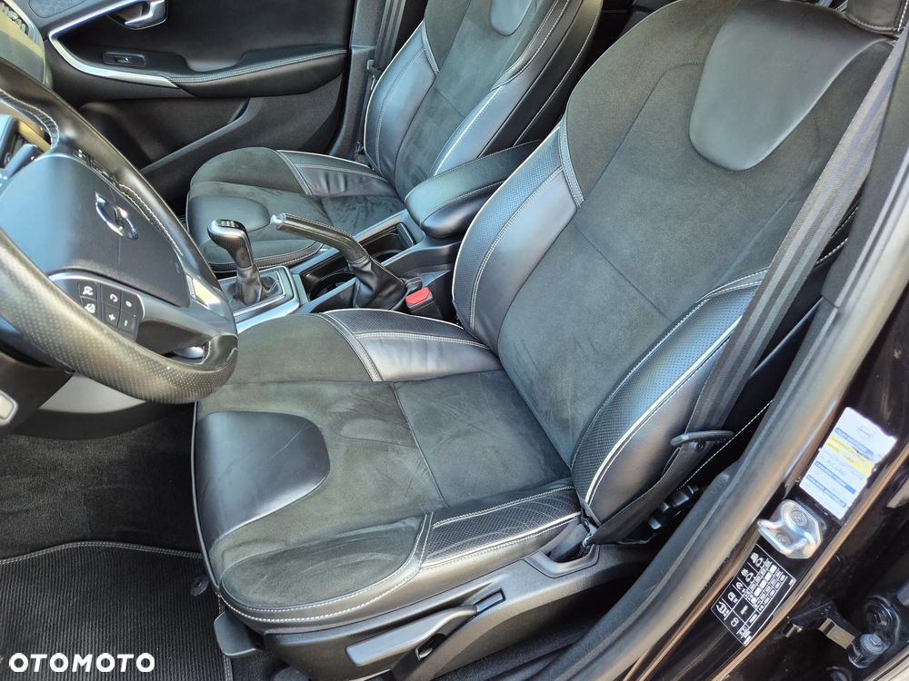 Volvo V40 D3 RDesign - 26