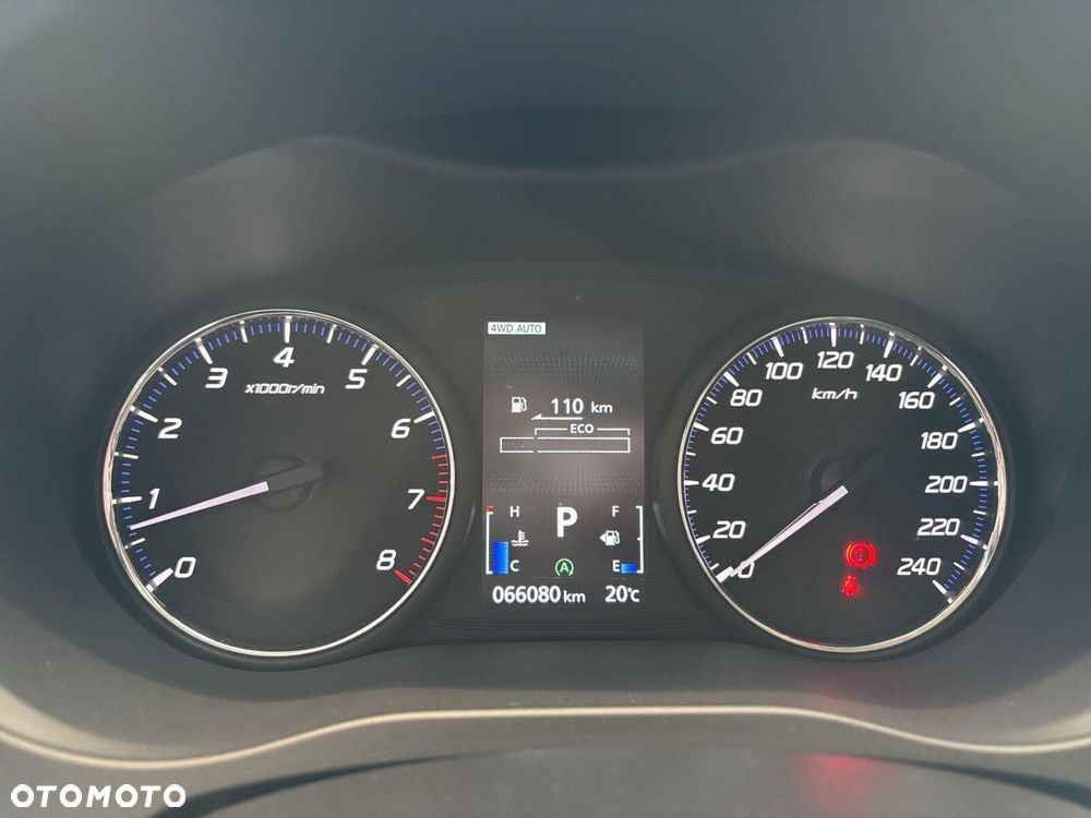 Mitsubishi Outlander - 23