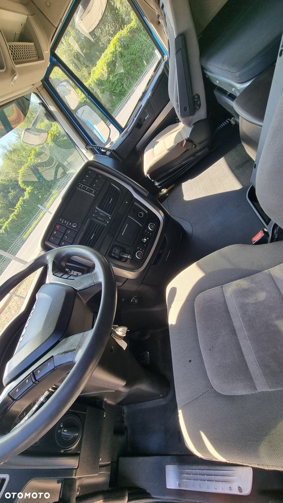 Iveco STRALIS - 21