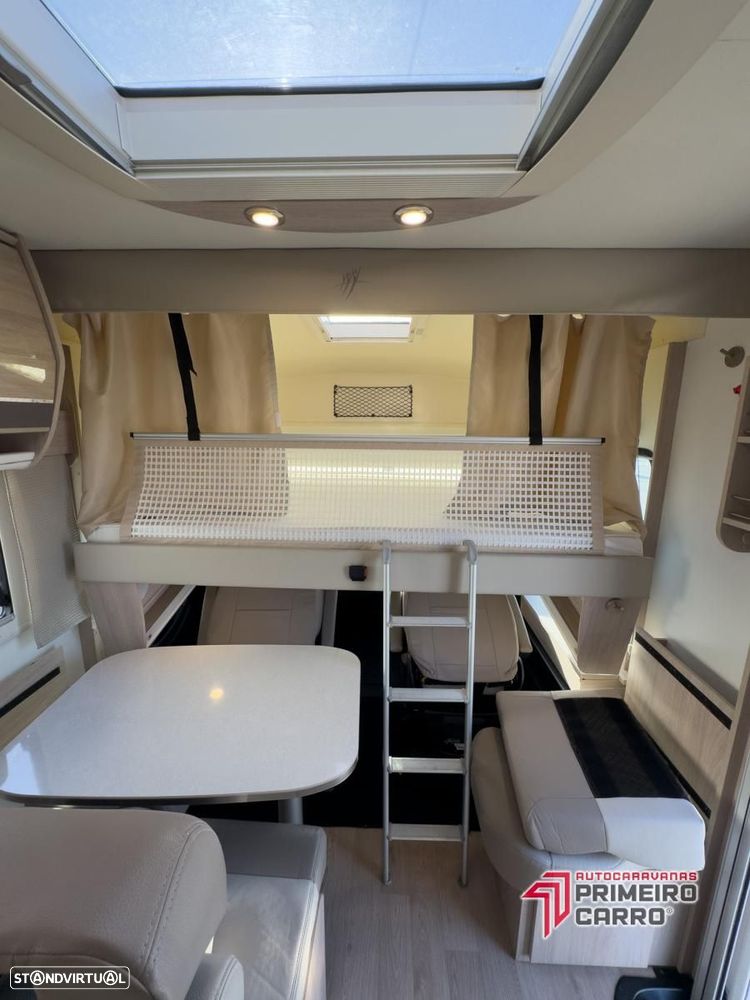 Rapido Serie 8F 880F cama central e basculante - 12