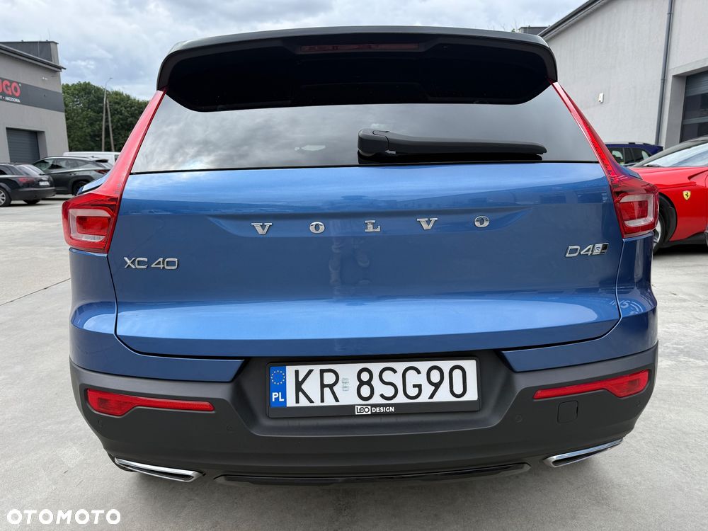 Volvo XC 40 D4 AWD R-Design - 6