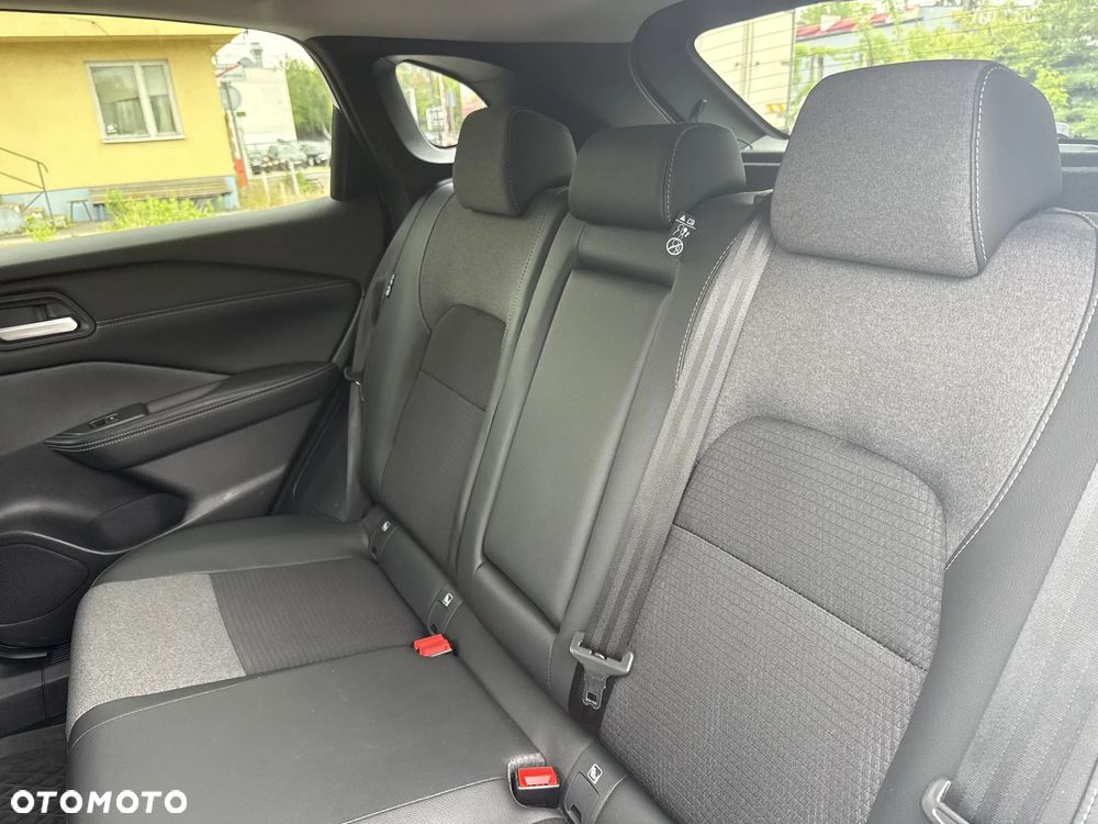 Nissan Qashqai 1.3 DIG-T MHEV N-Connecta Xtronic - 17