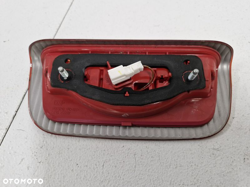 NISSAN JUKE F15 TRZECIE 3 ŚWIATŁO STOPU - 6