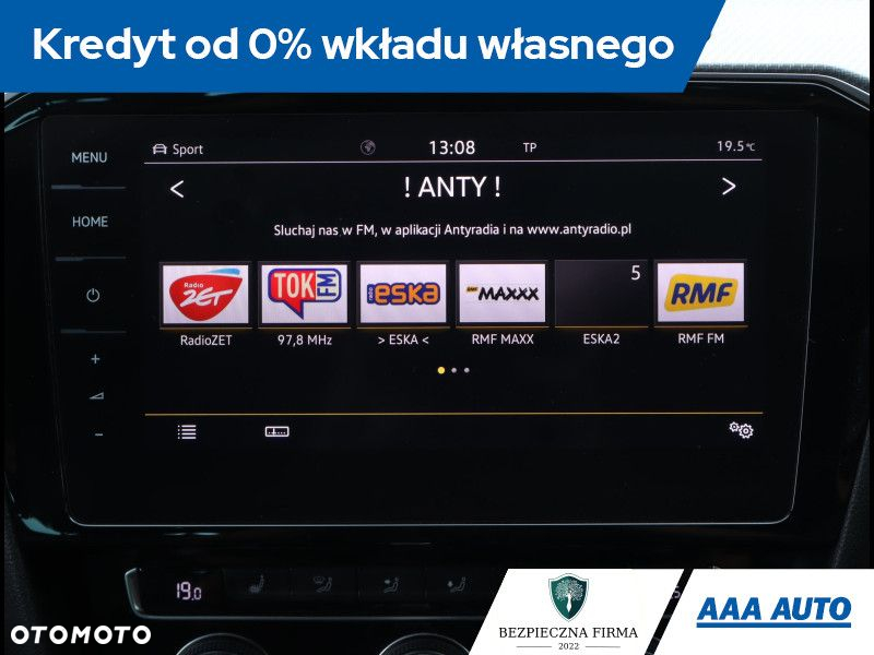 Volkswagen Passat - 13