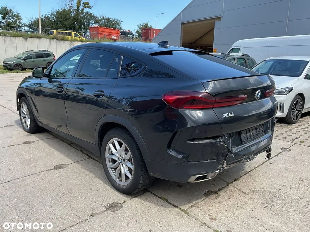 BMW X6 xDrive40i - 2