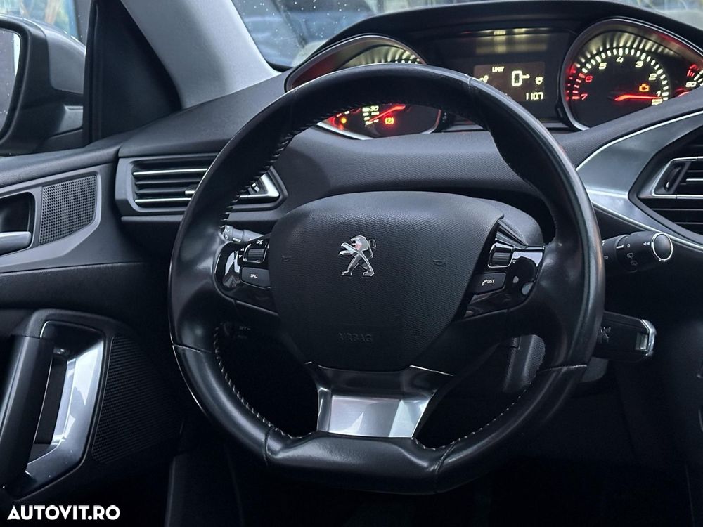 Peugeot 308 - 10