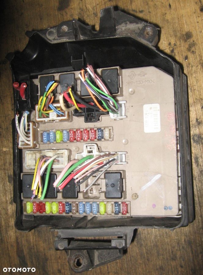 sterownik moduł BSI UCH BSM CLIO III  674660A RENAULT - 1