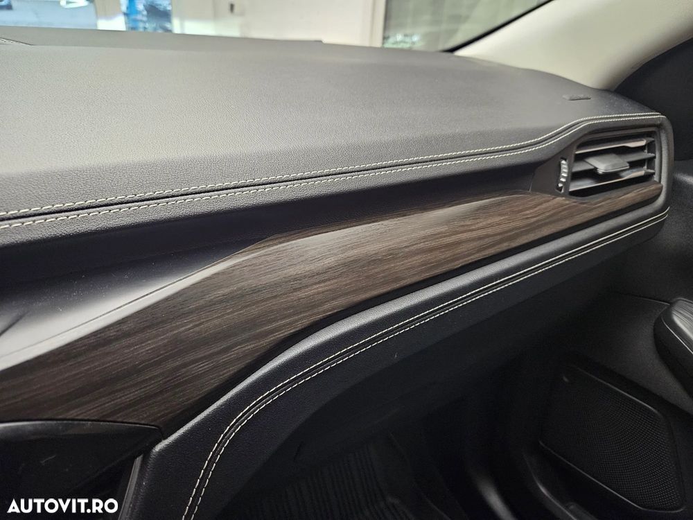 Ford Kuga 2.5 Duratec FHEV AWD Vignale - 27