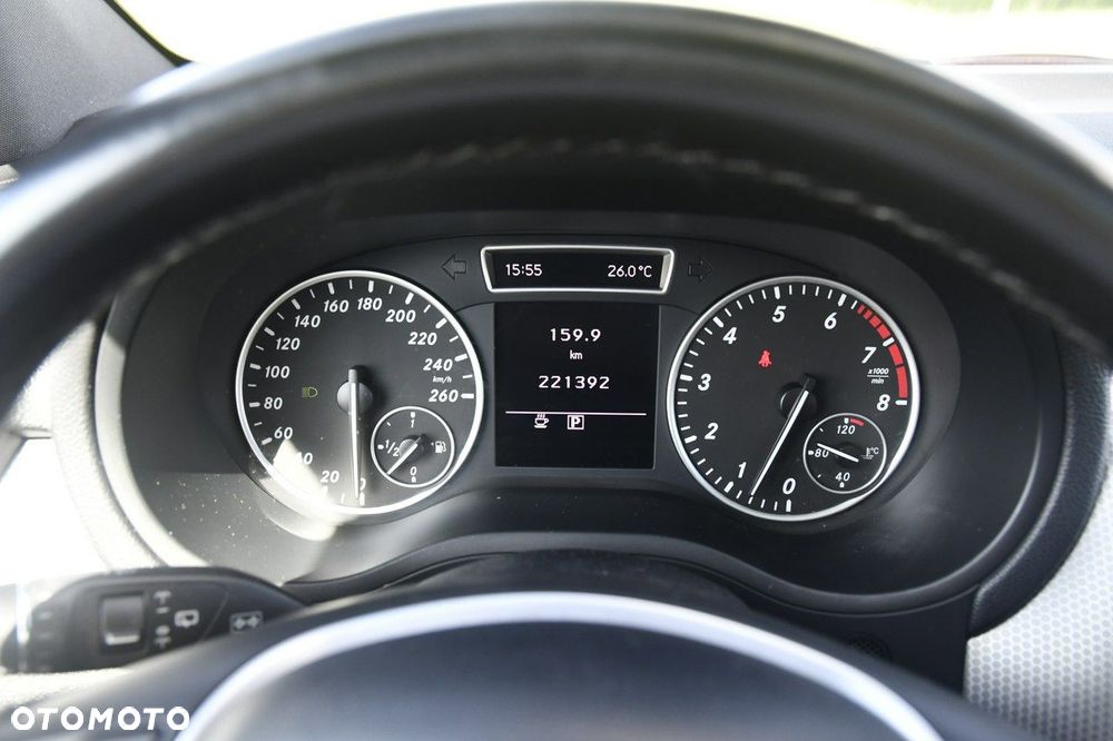 Mercedes-Benz Klasa B - 35