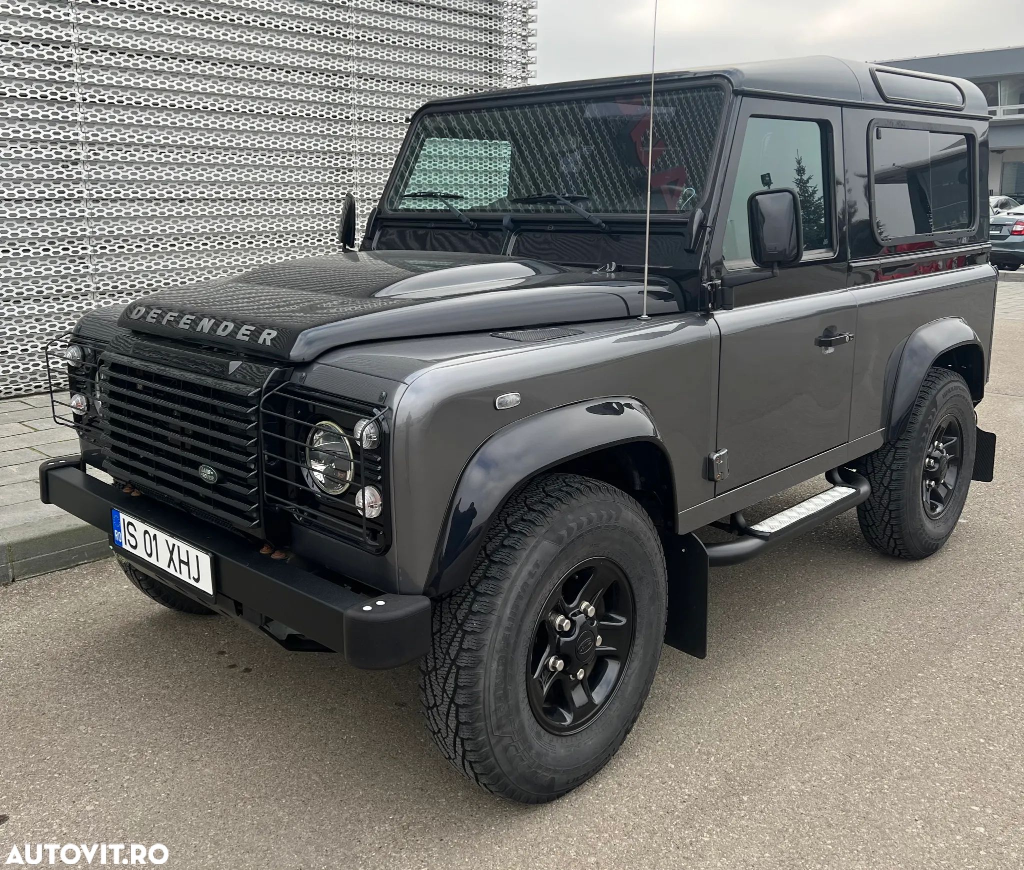 Land Rover Defender 90 2.4TD S/W E - 1