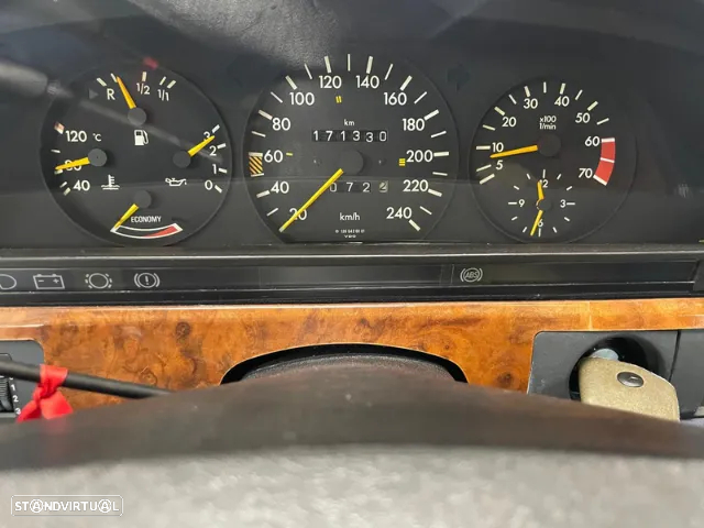 Mercedes-Benz 380 - 22