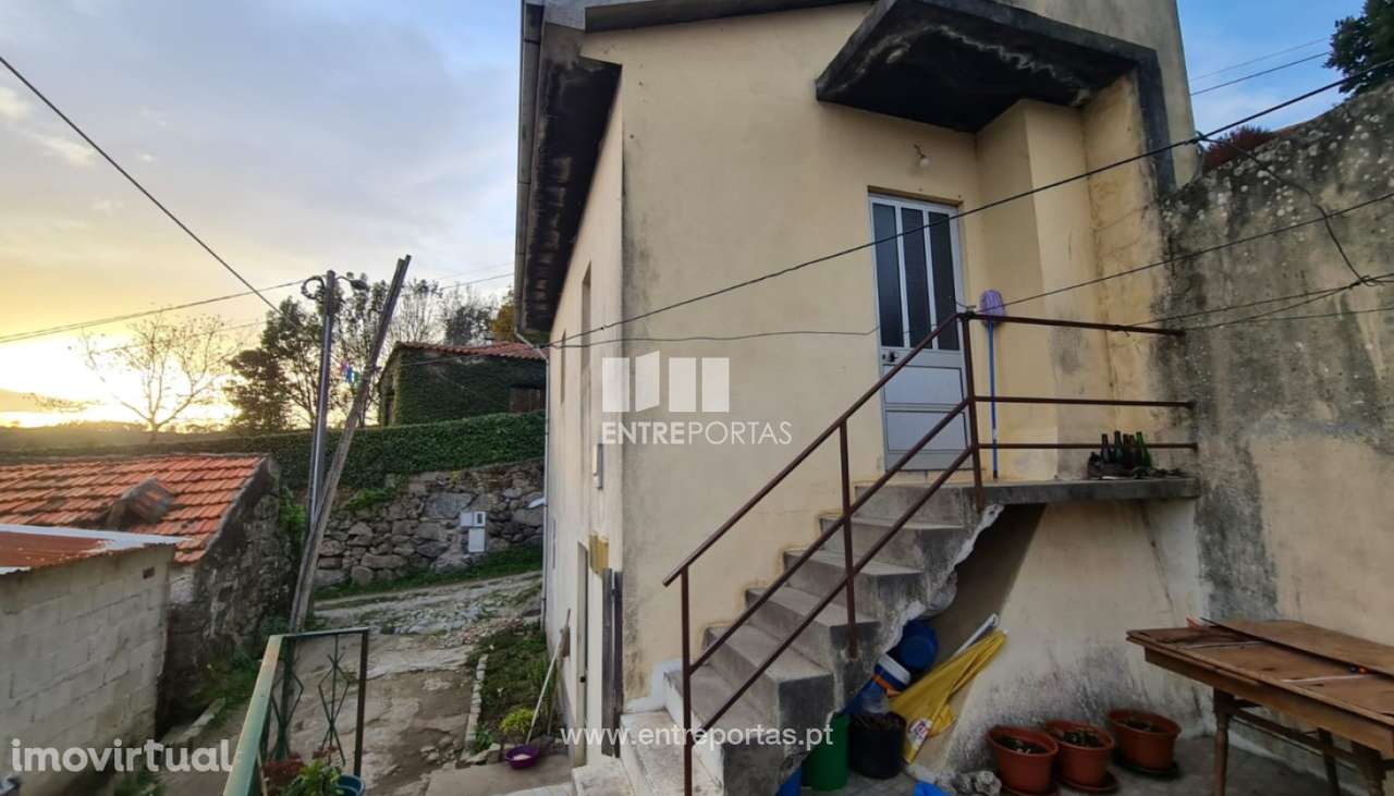 Venda de Três Moradias, Gestaçô Baião - Grande imagem: 3/22