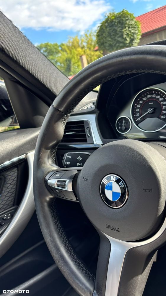BMW Seria 3 318d M Sport - 18