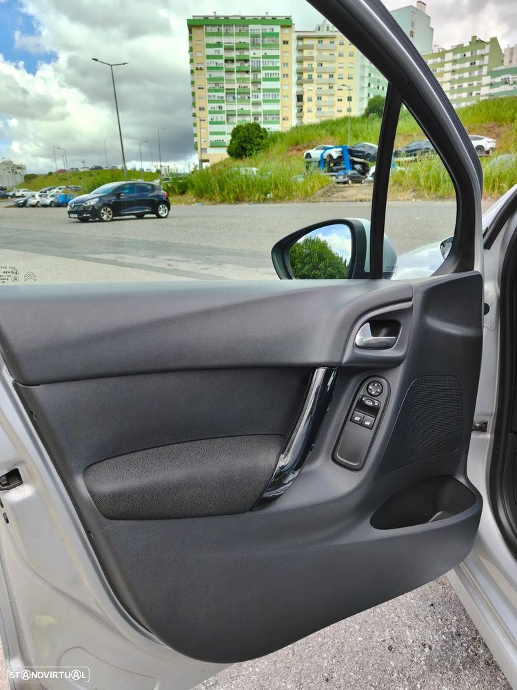 Citroën C3 1.2 PureTech Collection - 19