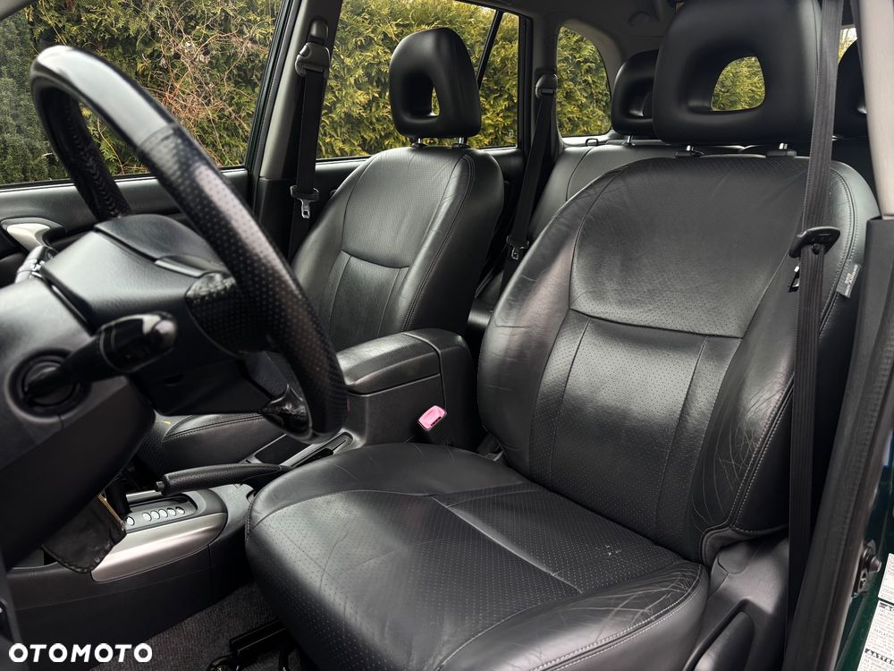 Toyota RAV4 2.0 VVT-i 4x4 - 18