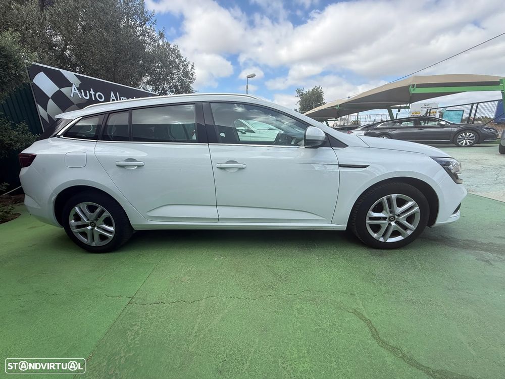 Renault Mégane Sport Tourer 1.5 dCi Intens - 9