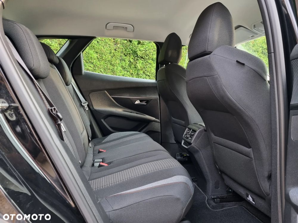Peugeot 3008 PureTech 130 Stop & Start GPF EAT8 Active Business-Paket - 8