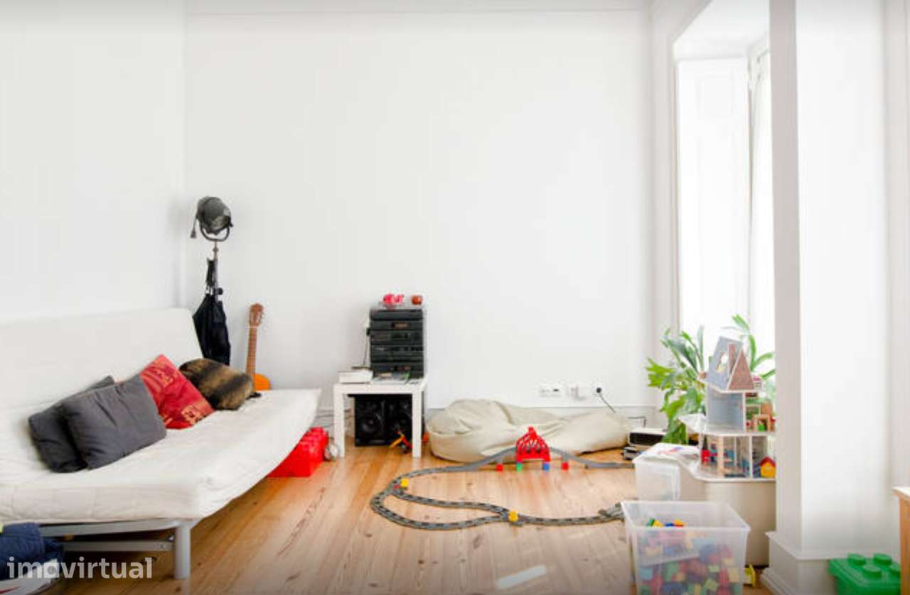 Apartamento T4 com 2 casas de banho em Arroios - Grande imagem: 2/18