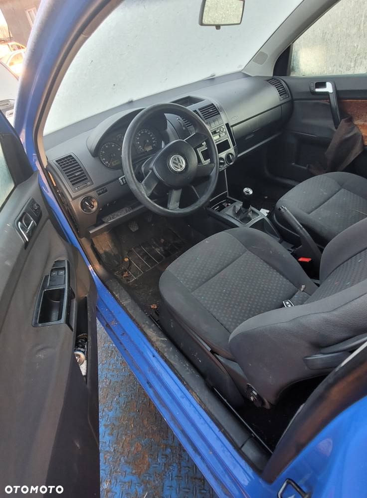 Części- Volkswagen polo  Pojemność: 1198  Moc: 47kW  Rok: 2003  Benzyna - 5