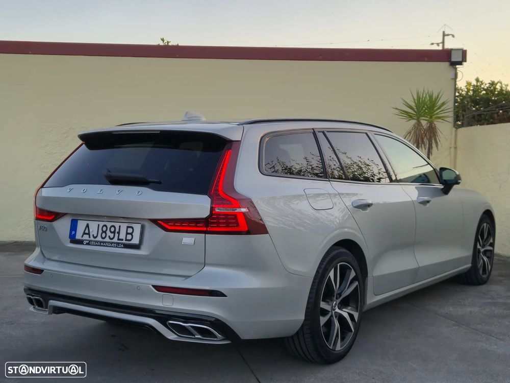 Volvo V60 2.0 T6 AWD TE R-Design - 4