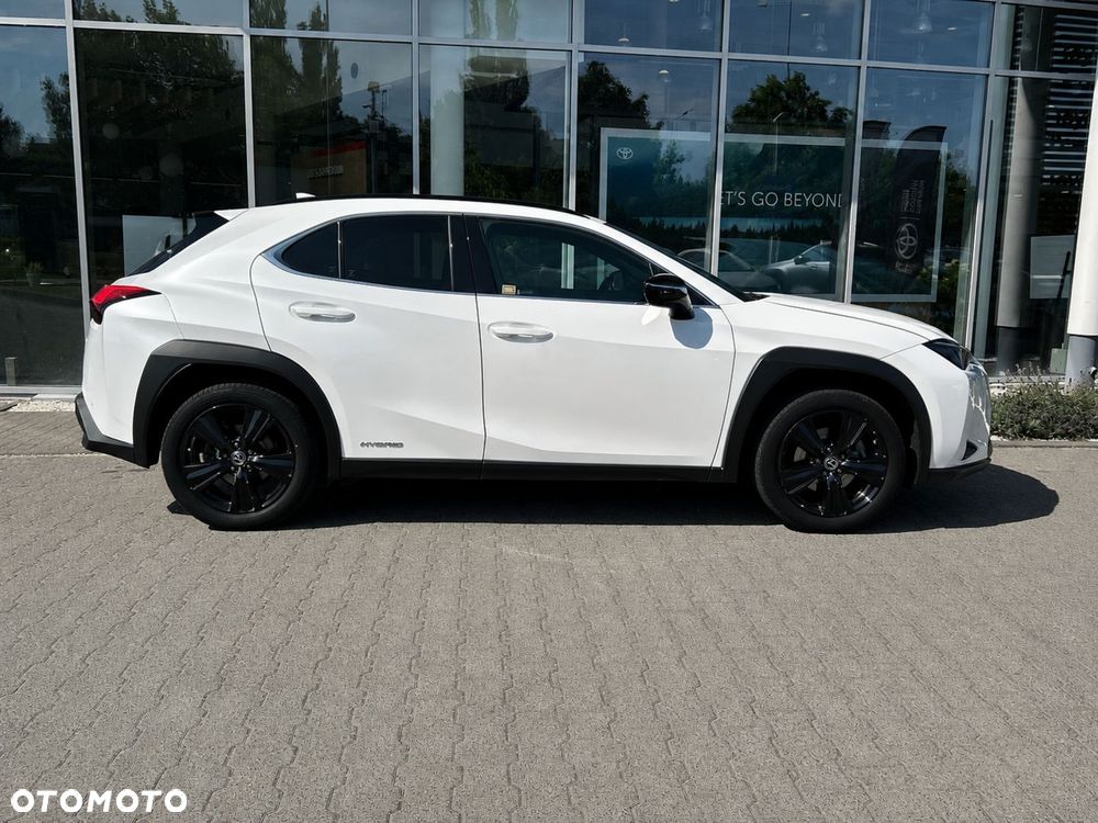 Lexus UX 250h GPF F Impression 2WD - 6