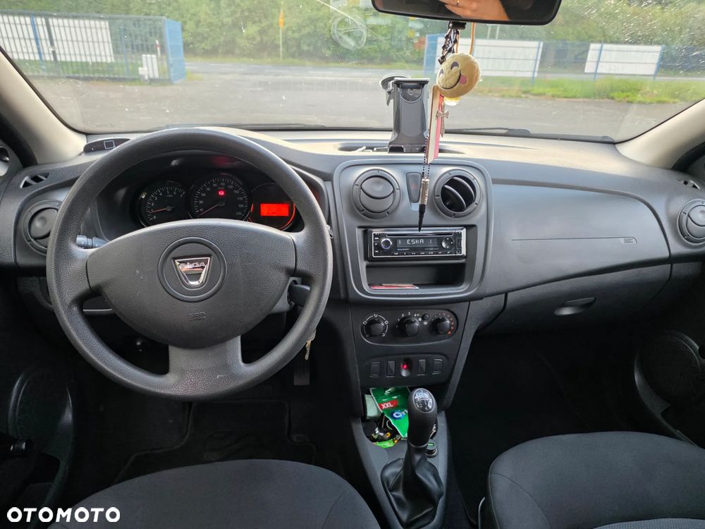 Dacia Logan 1.2 16V 75 Laureate - 30