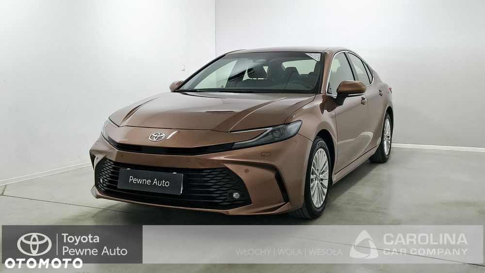 Toyota Camry - 2