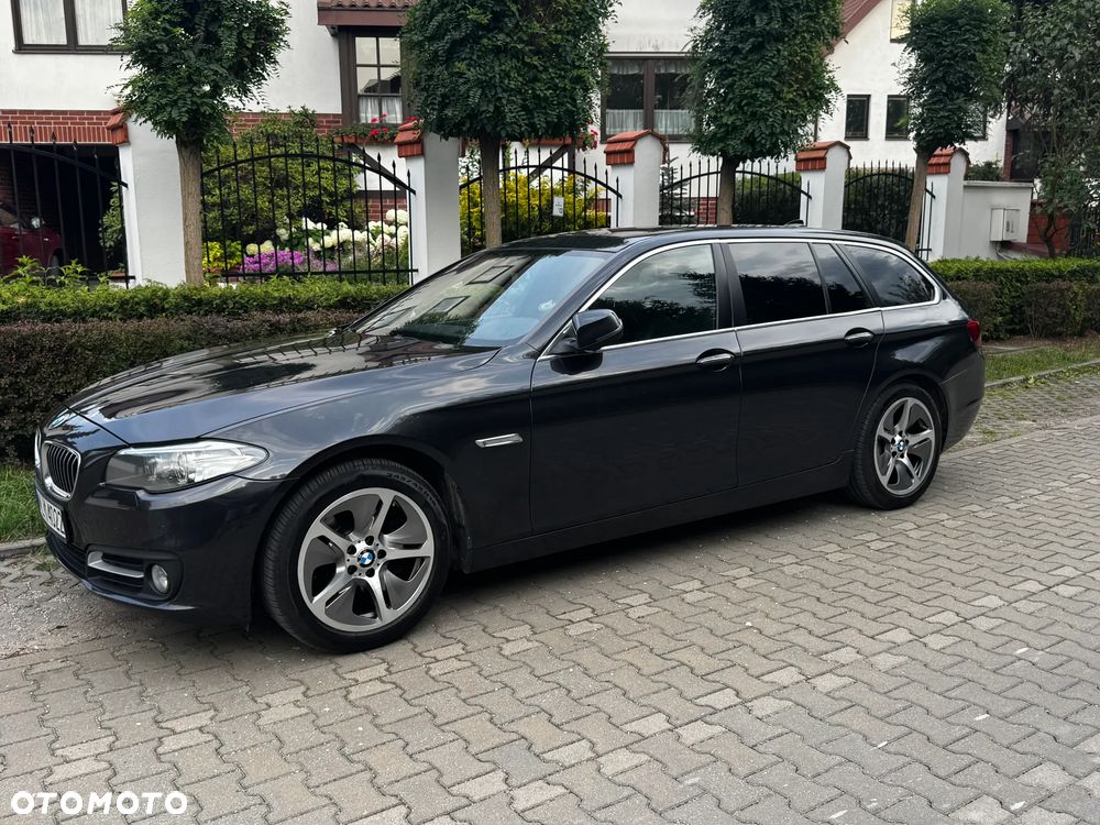BMW Seria 5 520d xDrive - 10