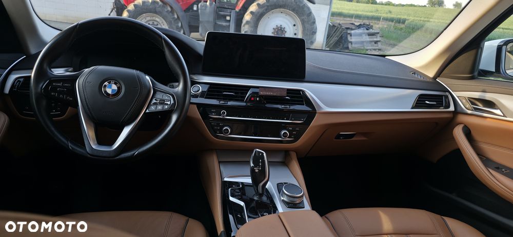 BMW Seria 5 530d xDrive mHEV Luxury Line - 13