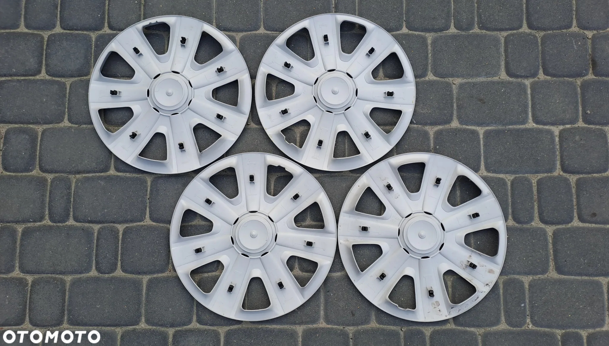 Kołpaki 14 VW Polo 6R0601147 - 6