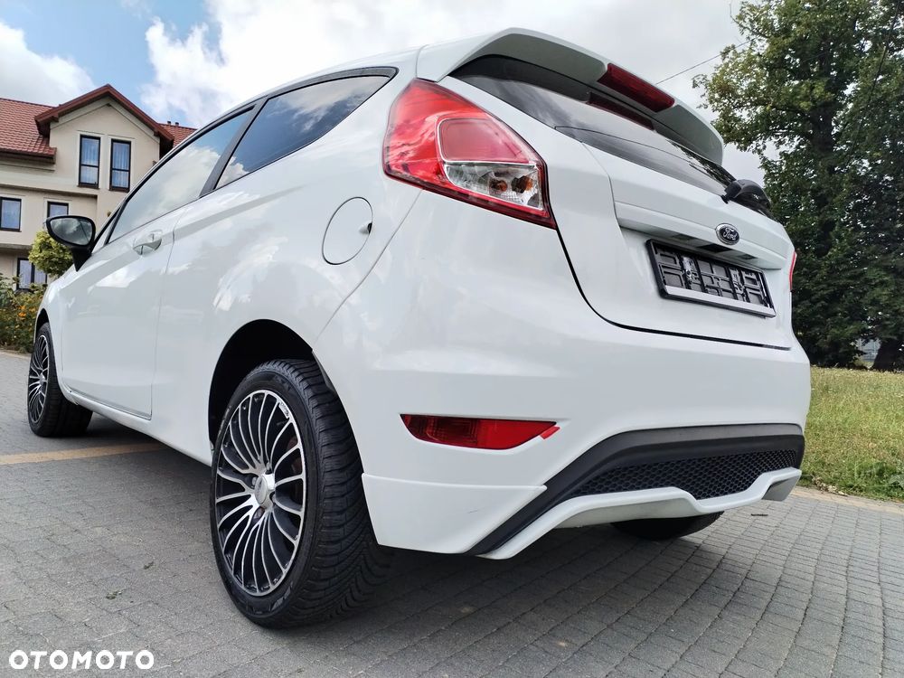 Ford Fiesta - 36
