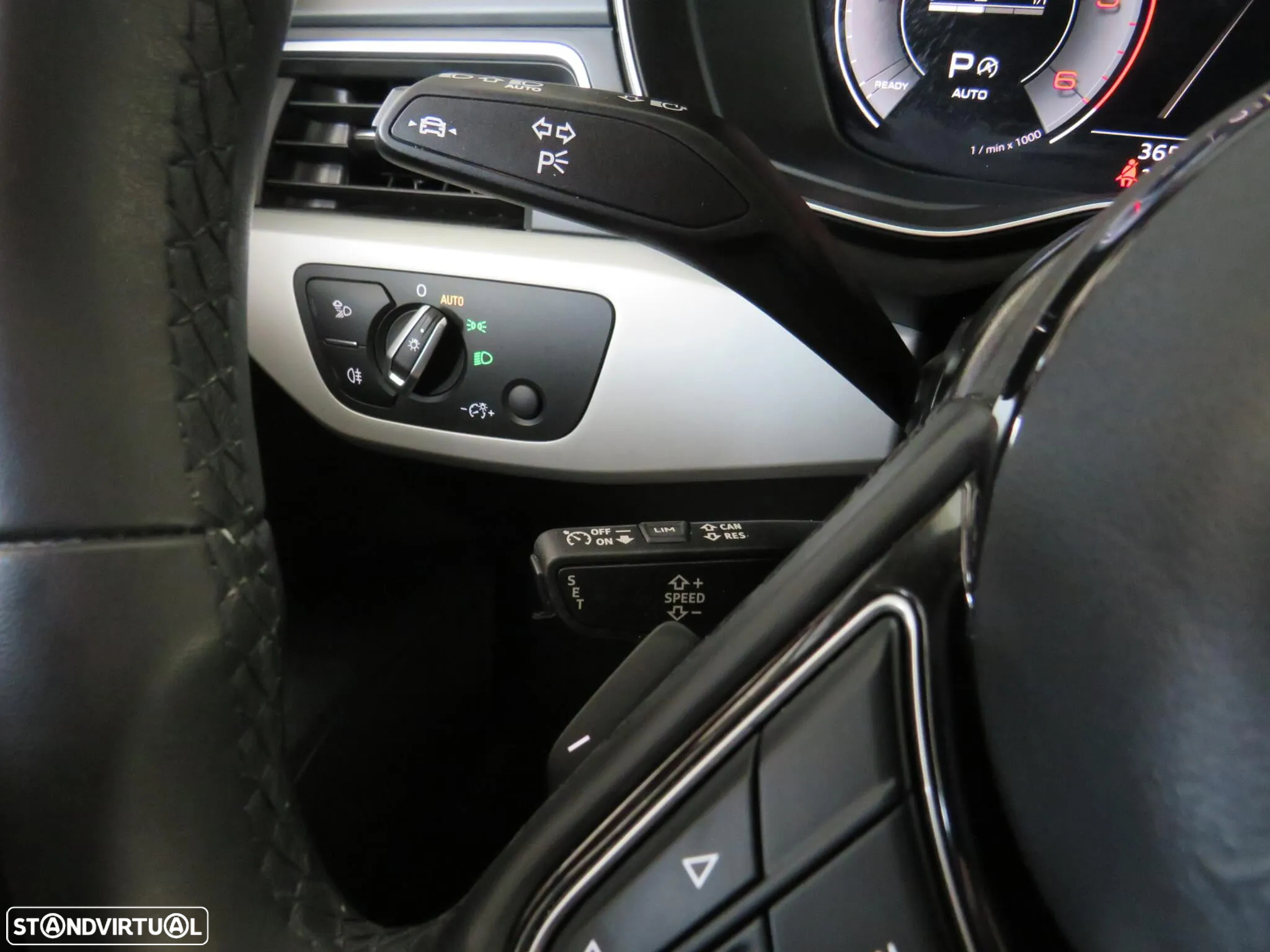 Audi A4 Avant 40 TDI S line S tronic - 24