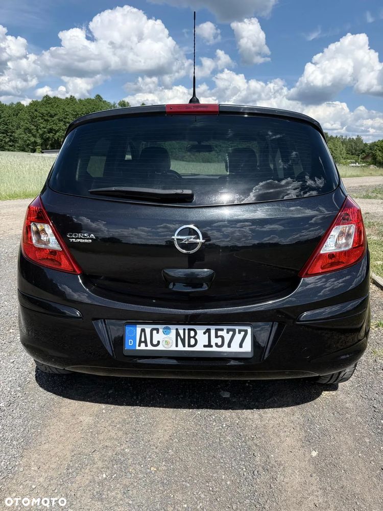 Opel Corsa 1.2 16V Cosmo - 16