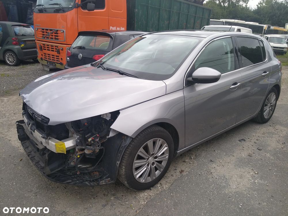 Peugeot 308 1.6 BlueHDi Allure S&S - 3