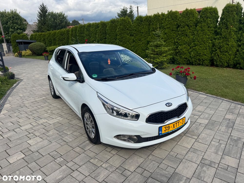 Kia Ceed 1.6 GDI Platinum Edition - 5