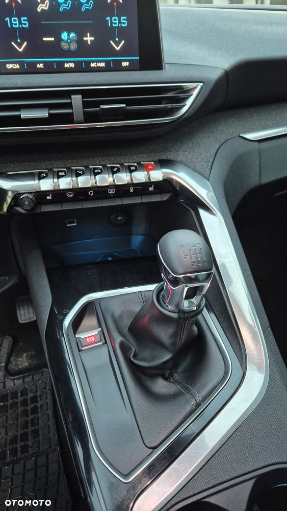 Peugeot 5008 2.0 BlueHDi Allure - 10