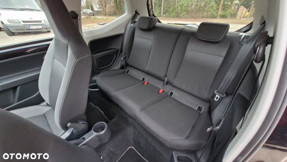 Volkswagen up! Active - 7