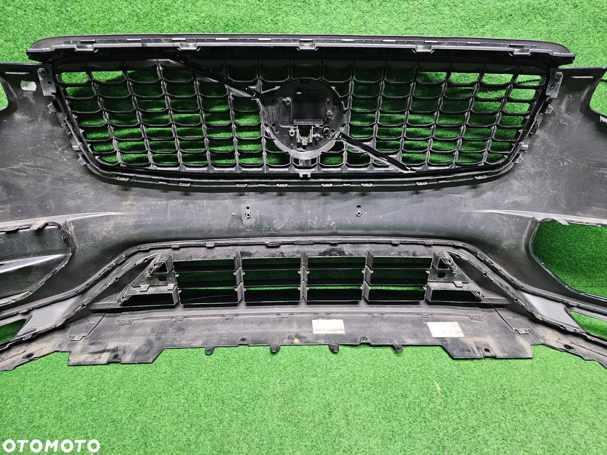 VOLVO XC90 LIFT ----> ZDERZAK PRZEDNI R-DESING - 14