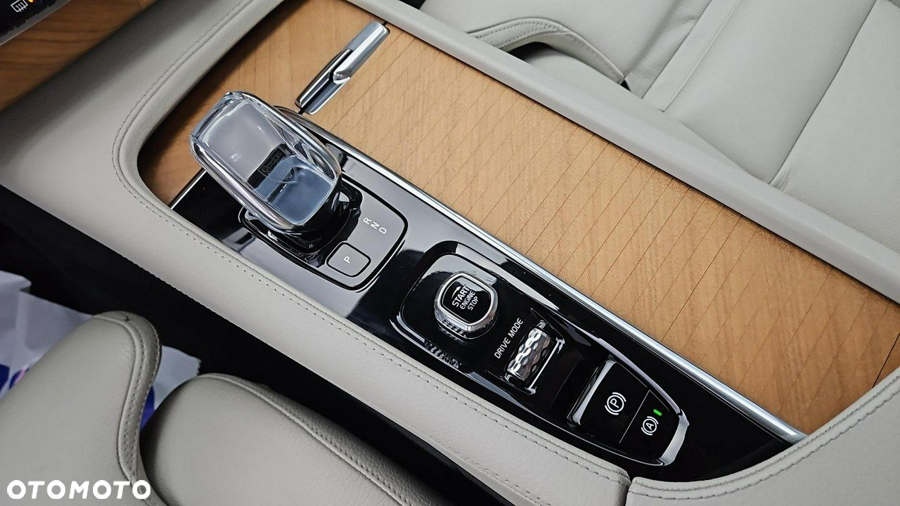 Volvo XC 90 - 18
