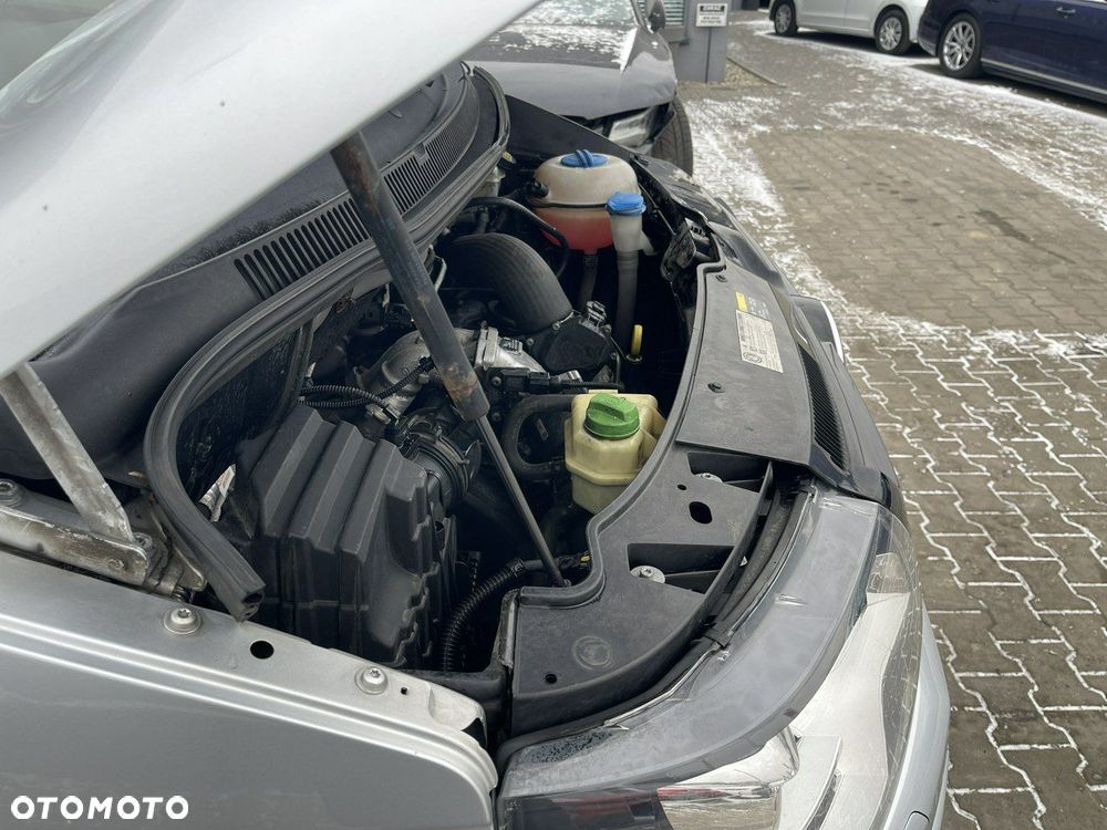 Volkswagen Multivan - 14