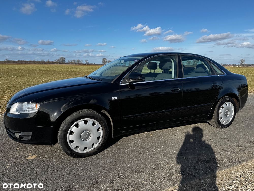 Audi A4 Limousine - 14